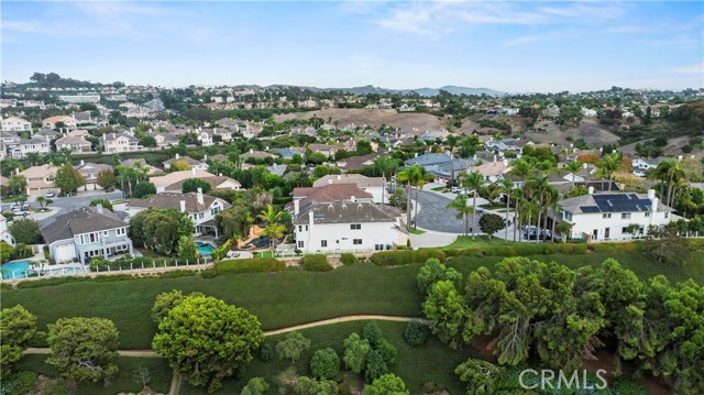 1 Pacifico, Laguna Niguel CA: https://media.crmls.org/medias/1d04e906-8773-4475-acbc-a9510a3bf279.jpg