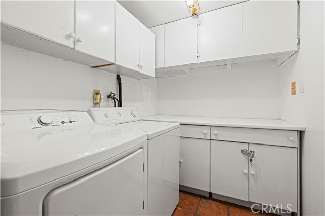 3916 Carnavon Way, Los Angeles CA: https://media.crmls.org/medias/1d051b0b-2130-4275-9e98-01af5a09213b.jpg
