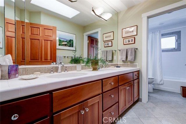 2200 John Street, Manhattan Beach, California 90266, 4 Bedrooms Bedrooms, ,3 BathroomsBathrooms,Residential,Sold,John,SB23065646