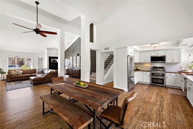 Detail Gallery Image 15 of 39 For 21072 Cimmaron Ln, Trabuco Canyon,  CA 92679 - 4 Beds | 3 Baths