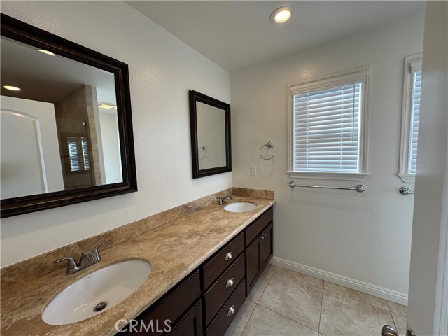 Detail Gallery Image 11 of 22 For 1336 Calle Tulipan, Thousand Oaks,  CA 91360 - 4 Beds | 2 Baths