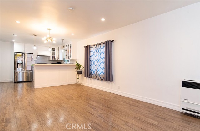 Detail Gallery Image 7 of 26 For 9608 Beach St, Los Angeles,  CA 90002 - 3 Beds | 1 Baths