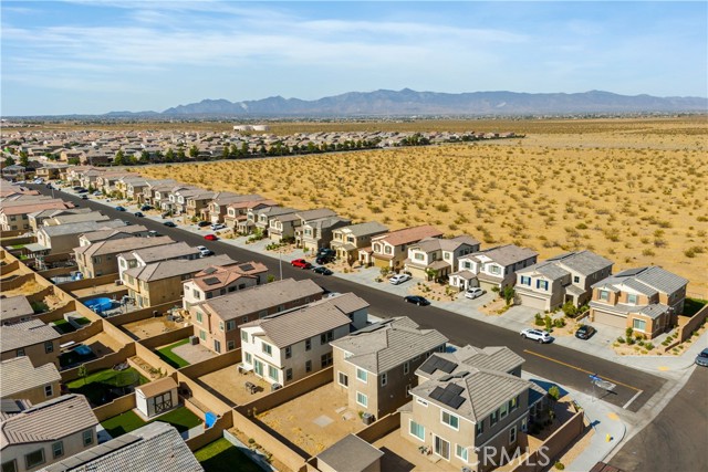 Detail Gallery Image 9 of 40 For 13063 Claremore St, Victorville,  CA 92392 - 3 Beds | 2/1 Baths