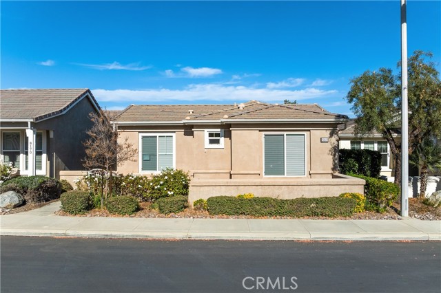 Detail Gallery Image 1 of 28 For 8160 Doral Ln, Hemet,  CA 92545 - 2 Beds | 2 Baths