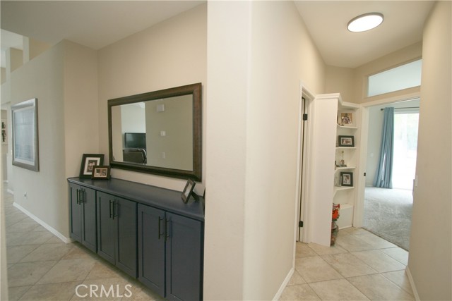 Detail Gallery Image 9 of 19 For 15344 Regatta Way, Lake Elsinore,  CA 92530 - 4 Beds | 2 Baths