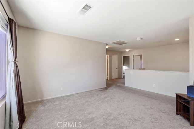 Detail Gallery Image 10 of 23 For 45409 Pickford Ave, Lancaster,  CA 93534 - 5 Beds | 2/1 Baths