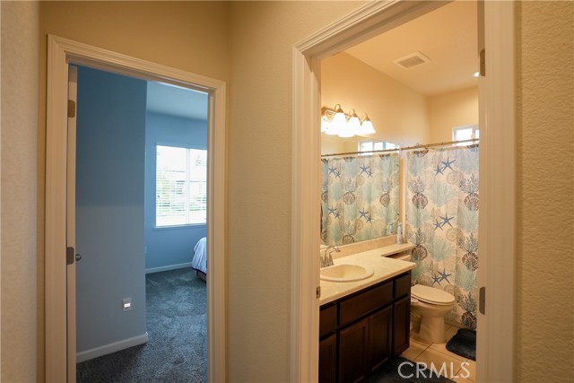 2531 Craftsman Street, Turlock CA: https://media.crmls.org/medias/1d080601-5a14-4d8b-b3ac-33f90f21c768.jpg