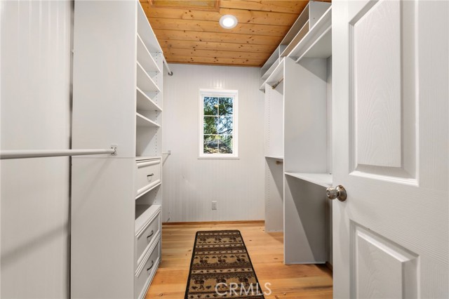 Detail Gallery Image 24 of 44 For 447 Bay View Dr, Lake Arrowhead,  CA 92352 - 4 Beds | 3 Baths