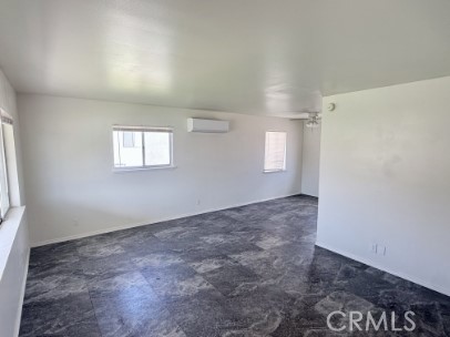 Detail Gallery Image 3 of 17 For 24460 Myers Ave, Moreno Valley,  CA 92553 - 2 Beds | 1 Baths