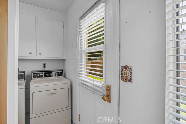 Detail Gallery Image 14 of 46 For 18944 Prairie St, Northridge,  CA 91324 - 4 Beds | 2 Baths
