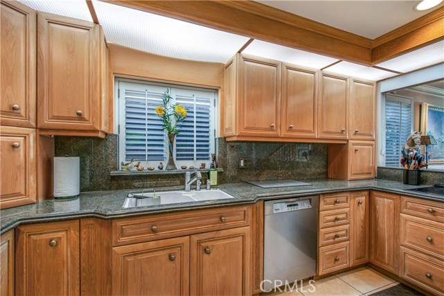 Detail Gallery Image 17 of 58 For 5585 E Corso Di Napoli, Long Beach,  CA 90803 - 3 Beds | 3 Baths