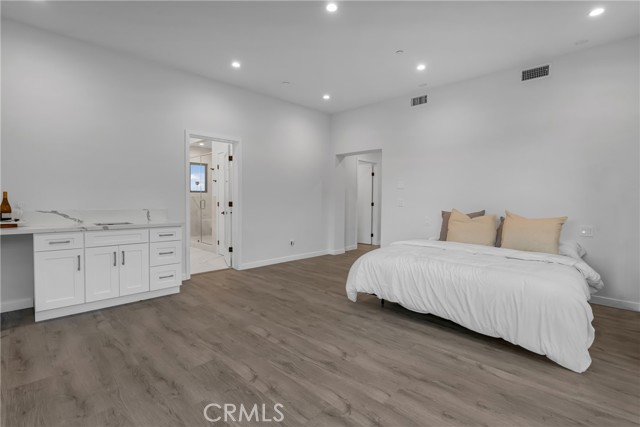 5196 Orange Place, Los Angeles CA: https://media.crmls.org/medias/1d0ba913-a841-46a2-99a2-10eacaf6da15.jpg