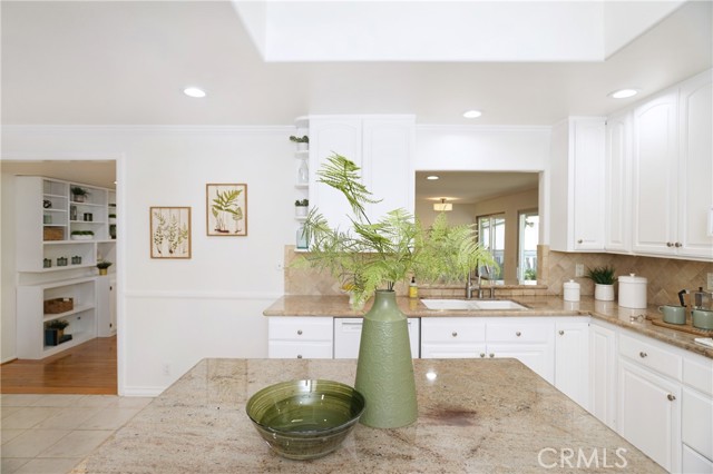 Detail Gallery Image 13 of 70 For 24341 Johnetta St, Woodland Hills,  CA 91367 - 4 Beds | 2 Baths