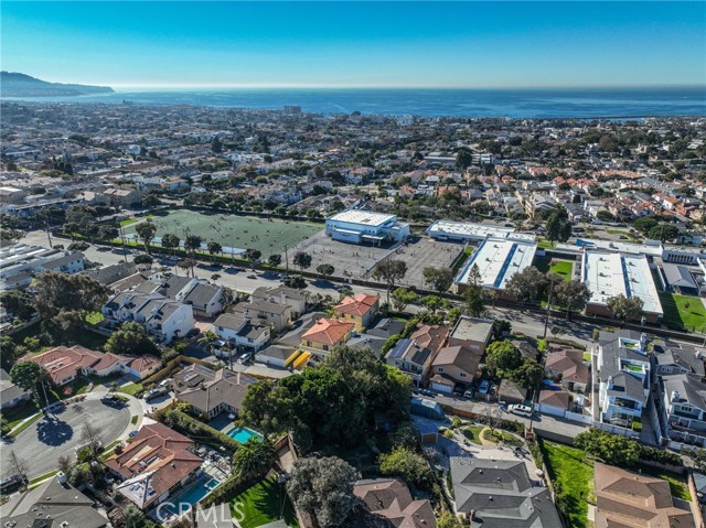 Detail Gallery Image 53 of 60 For 204 N Prospect #B,  Redondo Beach,  CA 90277 - 4 Beds | 3 Baths