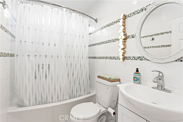 Detail Gallery Image 21 of 57 For 5101 Chateau, Irvine,  CA 92604 - 4 Beds | 3/1 Baths