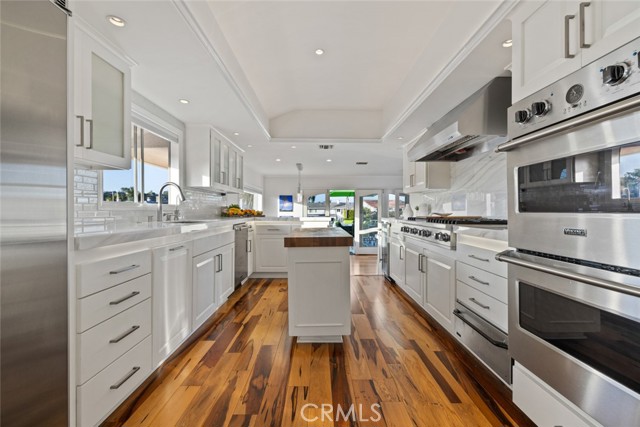 Detail Gallery Image 35 of 68 For 218 Evening Star Ln, Newport Beach,  CA 92660 - 5 Beds | 3/1 Baths