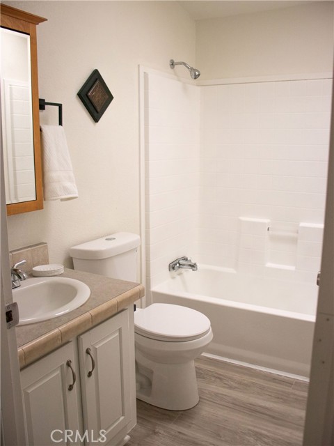 1445 #88 W Florida, Hemet CA: https://media.crmls.org/medias/1d0e3060-581b-4fcc-979d-b81c410a1382.jpg