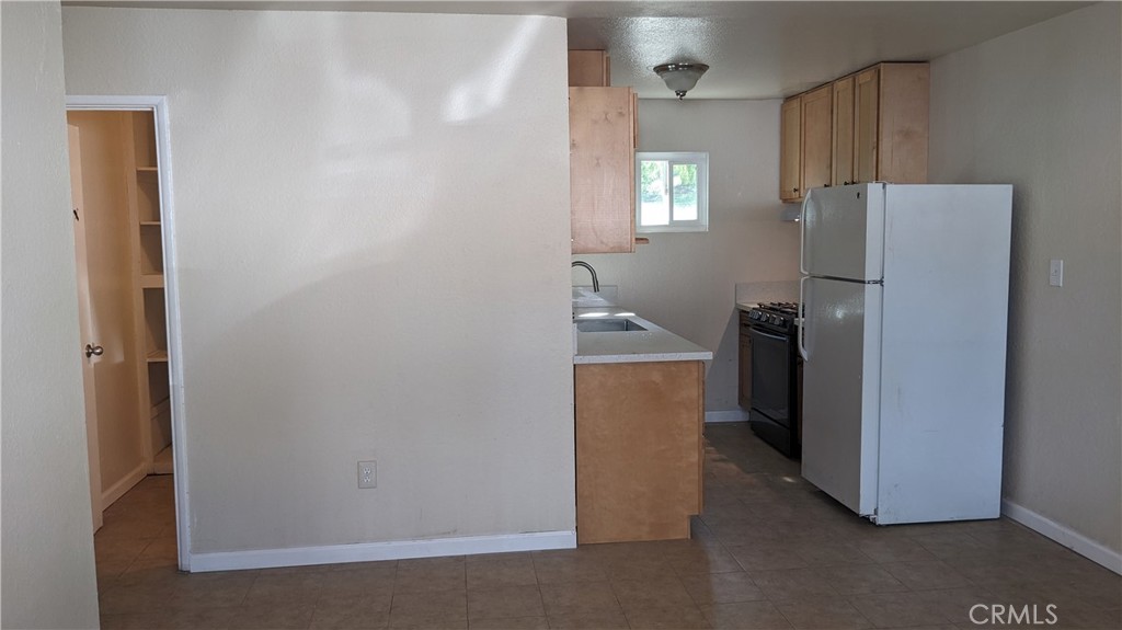 25401 Spring Street #4