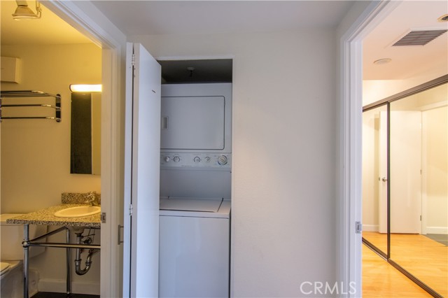 Detail Gallery Image 18 of 27 For 600 W 9th #1114,  Los Angeles,  CA 90015 - 2 Beds | 2 Baths