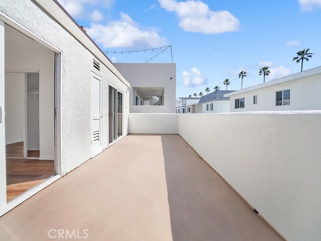 Detail Gallery Image 14 of 18 For 907 E Balboa Bld a,  Newport Beach,  CA 92661 - 3 Beds | 2 Baths