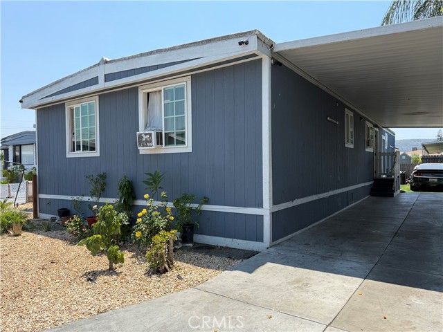 12700 Elliott Avenue, El Monte CA: https://media.crmls.org/medias/1d1017f5-9f78-40fb-ba15-39b06b11a467.jpg