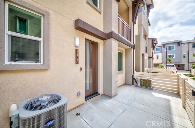 Detail Gallery Image 9 of 53 For 7123 Ryder Ln, Gardena,  CA 90248 - 3 Beds | 3/1 Baths