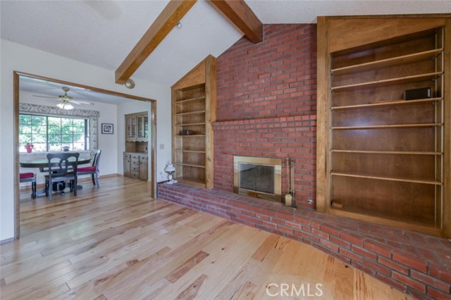 Detail Gallery Image 5 of 33 For 7664 N Gearhart Ave, Fresno,  CA 93720 - 3 Beds | 2 Baths