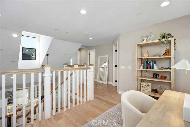 Detail Gallery Image 10 of 21 For 2076 Tablelands Way, Costa Mesa,  CA 92627 - 3 Beds | 3 Baths