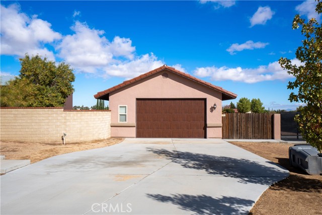 Detail Gallery Image 43 of 75 For 14064 Tioga, Oak Hills,  CA 92344 - 5 Beds | 2/1 Baths