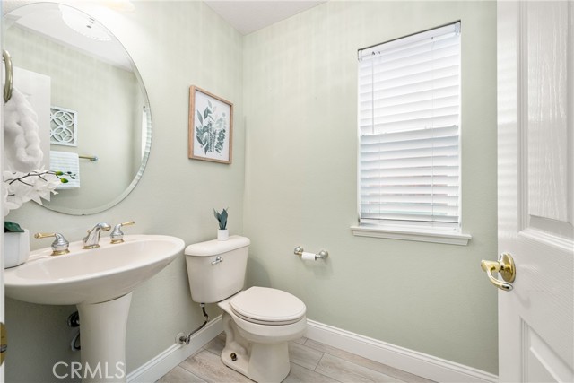 Detail Gallery Image 35 of 53 For 62 Linhaven, Irvine,  CA 92602 - 4 Beds | 2/1 Baths