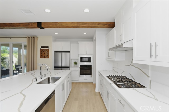 Detail Gallery Image 14 of 53 For 32375 Salvia Ln, Temecula,  CA 92591 - 3 Beds | 2/1 Baths