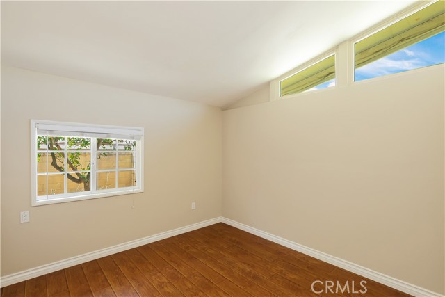 526 N Emerald Drive, Orange CA: https://media.crmls.org/medias/1d141b88-8427-418e-ac5c-12e514beda31.jpg