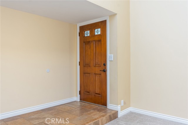 2034 Potter Avenue photo 5