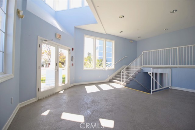 203 Aviation Place, Manhattan Beach, California 90266, 3 Bedrooms Bedrooms, ,2 BathroomsBathrooms,Residential,Sold,Aviation,PV22056635