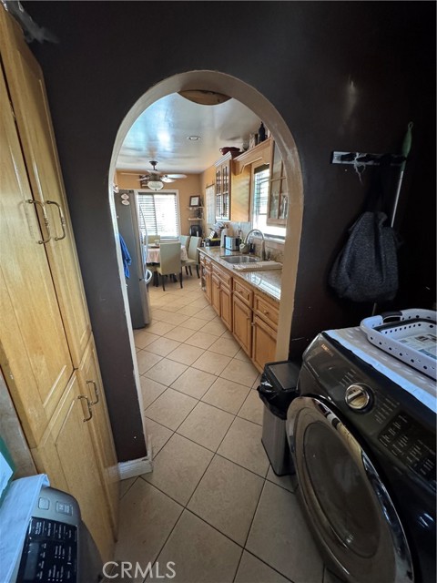 Detail Gallery Image 6 of 15 For 1043 Lagoon Ave, Wilmington,  CA 90744 - 3 Beds | 2 Baths