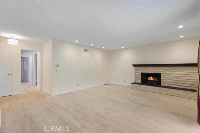 Detail Gallery Image 5 of 20 For 10602 Helendale Ave, Tujunga,  CA 91042 - 3 Beds | 2 Baths