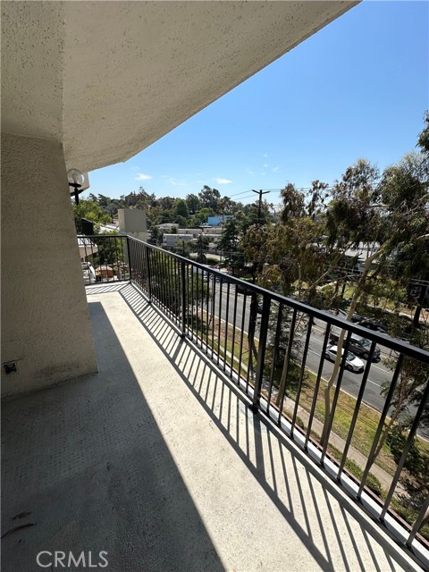 3949 Los Feliz Boulevard # 307, Los Angeles, California 90027, 1 Bedroom Bedrooms, ,1 BathroomBathrooms,Residential Lease,For Rent,3949 Los Feliz Boulevard # 307,CRSR24160892