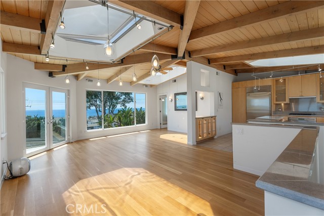 Detail Gallery Image 19 of 40 For 31685 3rd Ave, Laguna Beach,  CA 92651 - 2 Beds | 2 Baths