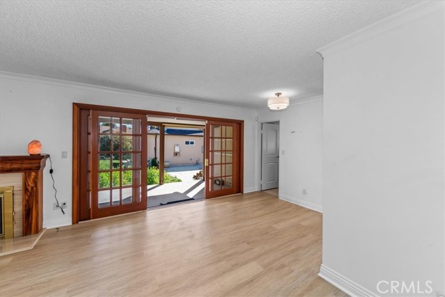 Detail Gallery Image 7 of 46 For 23032 Mobile, West Hills,  CA 91307 - 4 Beds | 2 Baths