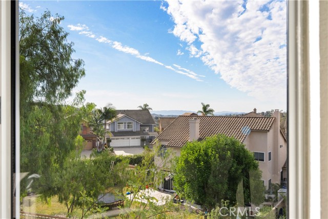 Detail Gallery Image 35 of 75 For 21423 Birdhollow Dr, Rancho Santa Margarita,  CA 92679 - 5 Beds | 3 Baths