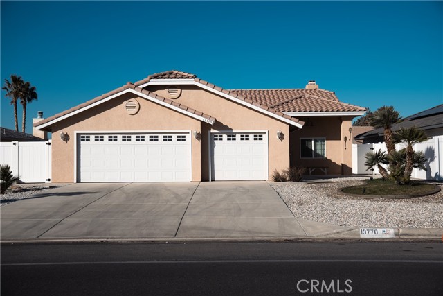 Detail Gallery Image 1 of 28 For 13770 Driftwood Dr, Victorville,  CA 92395 - 3 Beds | 2 Baths