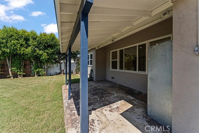 749 S 2nd Avenue, Covina CA: https://media.crmls.org/medias/1d1895f1-b113-47ef-8695-9784811406ac.jpg