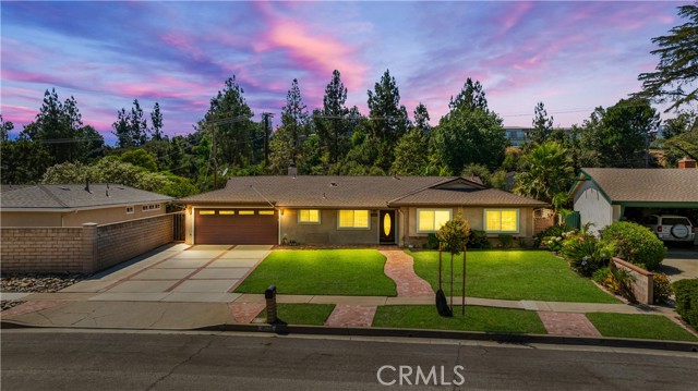 Detail Gallery Image 1 of 53 For 4215 Lynoak Dr, Claremont,  CA 91711 - 4 Beds | 3 Baths