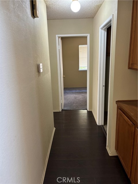 Detail Gallery Image 7 of 11 For 12755 Elmhurst Dr, Moreno Valley,  CA 92555 - 3 Beds | 2 Baths