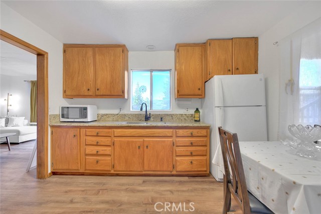 Detail Gallery Image 10 of 47 For 527 Cottage Ln, Big Bear Lake,  CA 92315 - 2 Beds | 1 Baths