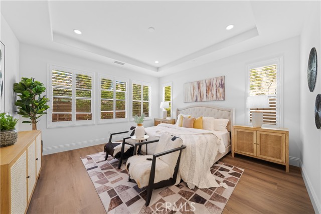 Detail Gallery Image 6 of 28 For 18 Windrow Rd, Tustin,  CA 92782 - 6 Beds | 5/1 Baths