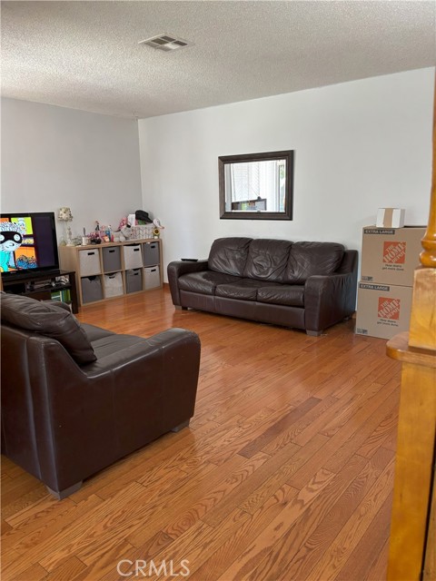 9525 Dearborn Avenue, South Gate, California 90280, 2 Bedrooms Bedrooms, ,1 BathroomBathrooms,Residential,For Sale,9525 Dearborn Avenue,CRDW25161097