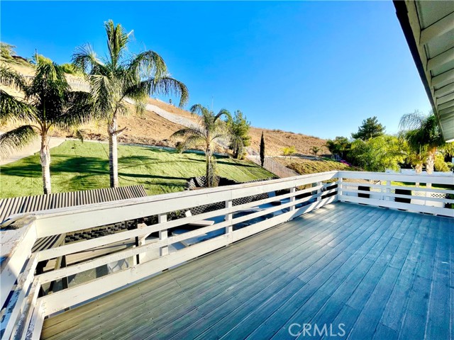 Detail Gallery Image 23 of 26 For 1204 Thoroughbred, Norco,  CA 92860 - 5 Beds | 3/1 Baths