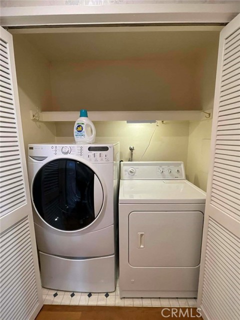 Detail Gallery Image 17 of 23 For 2606 Cañada Bld #201,  Glendale,  CA 91208 - 3 Beds | 2 Baths