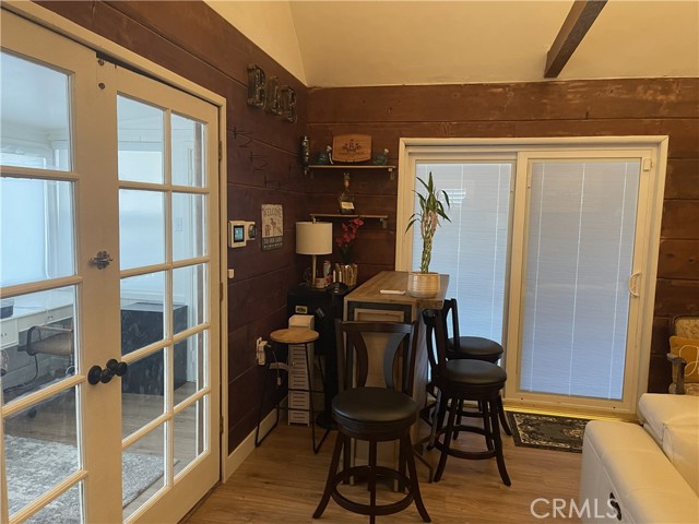 Detail Gallery Image 8 of 21 For 1350 Oak, Lake Arrowhead,  CA 92352 - 2 Beds | 1/1 Baths